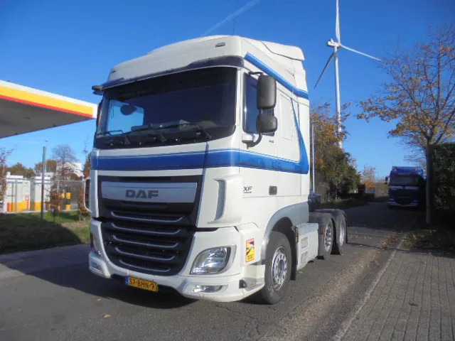 DAF XF 440 6X2 + HYDROSET TUV 10-2026 - Vilcējs: foto 1 DAF XF 440 6X2 + HYDROSET TUV 10-2026 - Vilcējs: foto 1