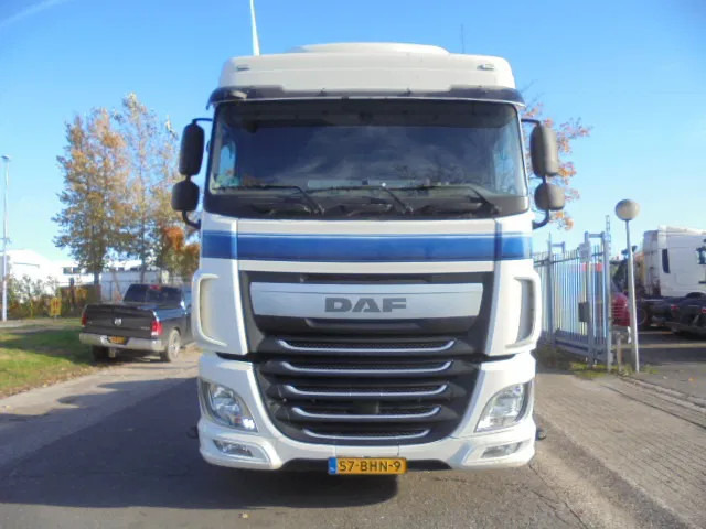 DAF XF 440 6X2 + HYDROSET TUV 10-2026 - Vilcējs: foto 2 DAF XF 440 6X2 + HYDROSET TUV 10-2026 - Vilcējs: foto 2