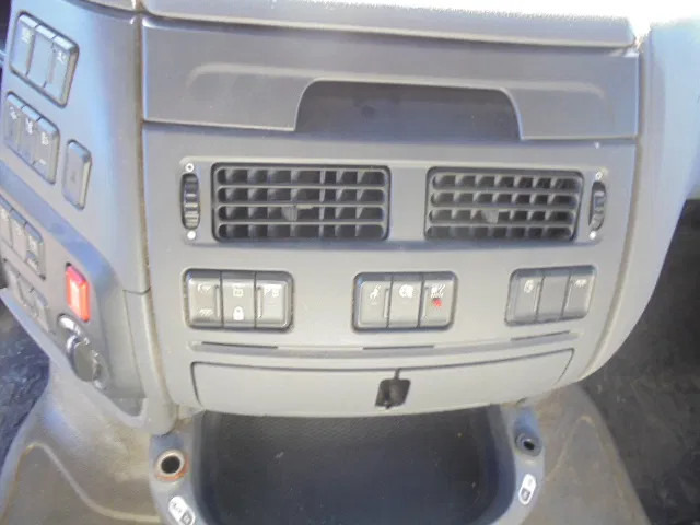 Vilcējs DAF XF 440 6X2 NL TRUCK: foto 14