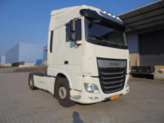 DAF XF 450 - Vilcējs: foto 3 DAF XF 450 - Vilcējs: foto 3