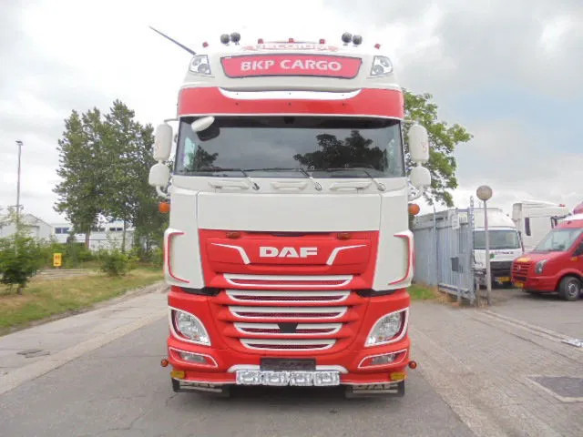 DAF XF 530 SSC INTARDER - Vilcējs: foto 2 DAF XF 530 SSC INTARDER - Vilcējs: foto 2