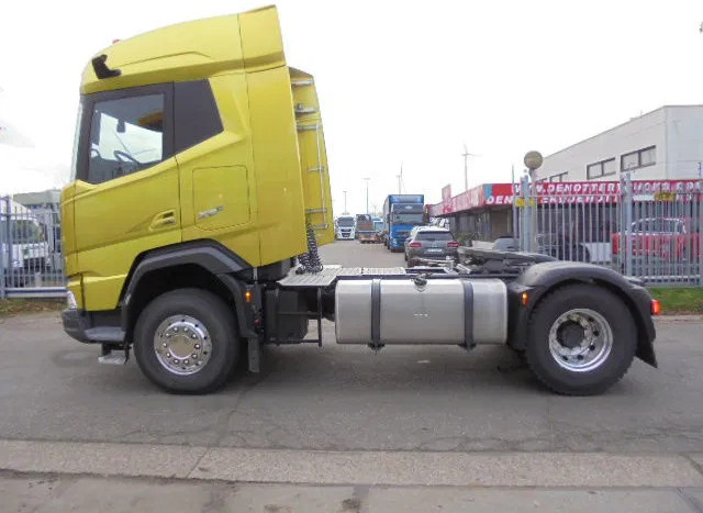 DAF XFC 530 FT DEMO KIEPHYDROLIEK MET FABRIEKS GARANTIE NL TRUCK - Vilcējs: foto 2 DAF XFC 530 FT DEMO KIEPHYDROLIEK MET FABRIEKS GARANTIE NL TRUCK - Vilcējs: foto 2