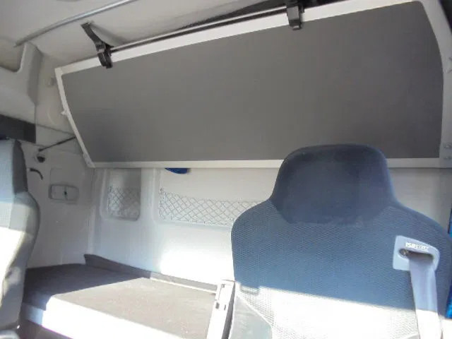 Vilcējs MAN TGX 18.400 XL: foto 12