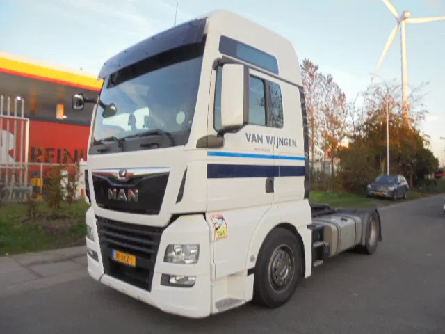 MAN TGX 18.500 XXL SMART TACHO 16X IN STOCK NL TRUCK - Vilcējs: foto 1 MAN TGX 18.500 XXL SMART TACHO 16X IN STOCK NL TRUCK - Vilcējs: foto 1