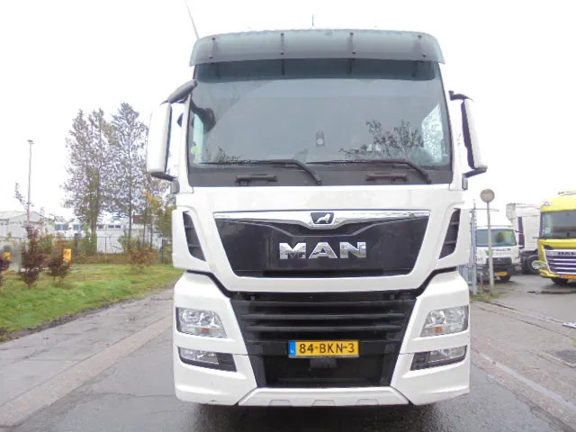 MAN TGX 26.500 XXL 6X2 NEW TYPE TACHO -SMART TACHO - Vilcējs: foto 2 MAN TGX 26.500 XXL 6X2 NEW TYPE TACHO -SMART TACHO - Vilcējs: foto 2