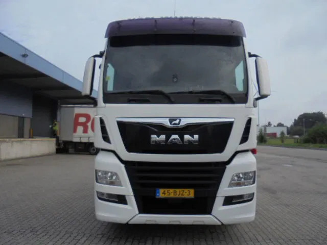 MAN TGX 26-500 XXL NEW TYPE TACHO - Vilcējs: foto 2 MAN TGX 26-500 XXL NEW TYPE TACHO - Vilcējs: foto 2