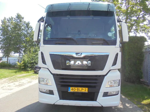 MAN TGX 26.500 XXL NL TRUCK SMART TACHO 16X IN STOCK - Vilcējs: foto 2 MAN TGX 26.500 XXL NL TRUCK SMART TACHO 16X IN STOCK - Vilcējs: foto 2