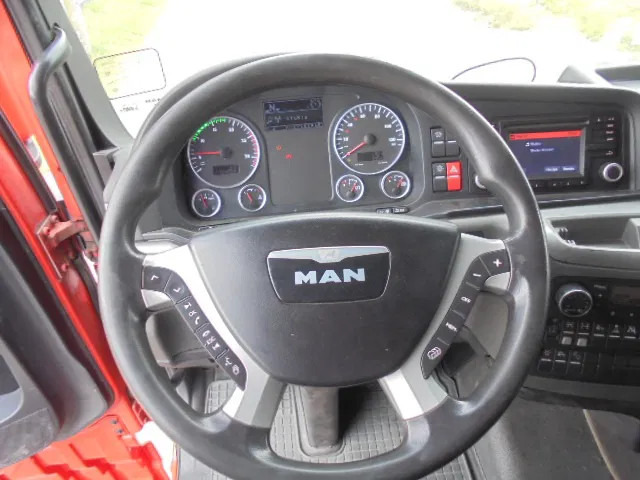 Vilcējs MAN TGX 33.480 6X4 Manual Gearbox Retarder: foto 13