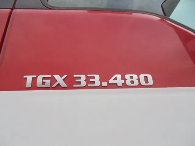 Vilcējs MAN TGX 33.480 6X4 Manual Gearbox Retarder: foto 19
