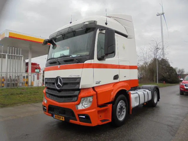 Mercedes-Benz Actros 1836 LS - Vilcējs: foto 1 Mercedes-Benz Actros 1836 LS - Vilcējs: foto 1