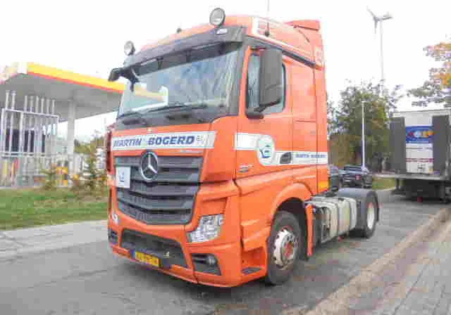 Mercedes-Benz Actros 1842 APK 06-2026 - Vilcējs: foto 1 Mercedes-Benz Actros 1842 APK 06-2026 - Vilcējs: foto 1