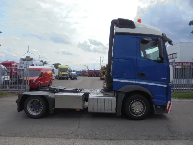 Mercedes-Benz Actros 1842 LS NL TRUCK - Vilcējs: foto 4 Mercedes-Benz Actros 1842 LS NL TRUCK - Vilcējs: foto 4