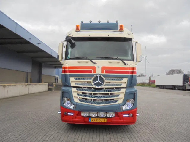 Mercedes-Benz Actros 1845 LS NL TRUCK - Vilcējs: foto 2 Mercedes-Benz Actros 1845 LS NL TRUCK - Vilcējs: foto 2