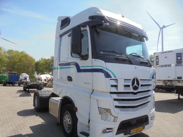 Mercedes-Benz Actros ACTROS 1842 - Vilcējs: foto 2 Mercedes-Benz Actros ACTROS 1842 - Vilcējs: foto 2
