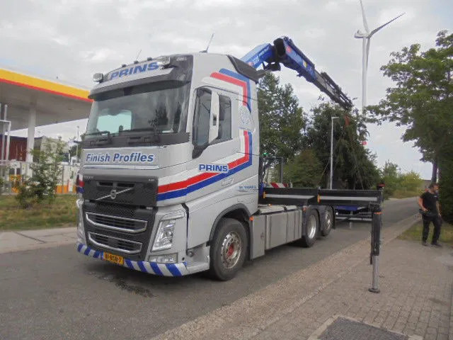 Volvo FH 420 6X2 NL TRUCK - Vilcējs: foto 1 Volvo FH 420 6X2 NL TRUCK - Vilcējs: foto 1