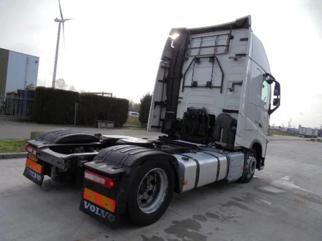 Volvo FH 420 MEGA NL TRUCK APK /TUV 01-05-2026 - Vilcējs: foto 5 Volvo FH 420 MEGA NL TRUCK APK /TUV 01-05-2026 - Vilcējs: foto 5