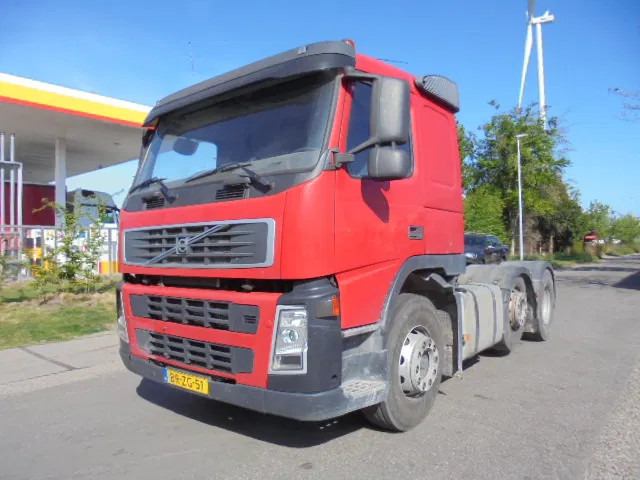 Volvo FM 380 6X2 - Vilcējs: foto 1 Volvo FM 380 6X2 - Vilcējs: foto 1