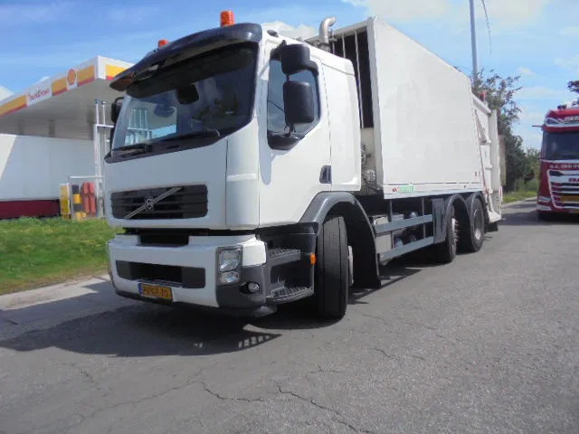 Volvo FE 240 - Atkritumu vedējs: foto 1 Volvo FE 240 - Atkritumu vedējs: foto 1