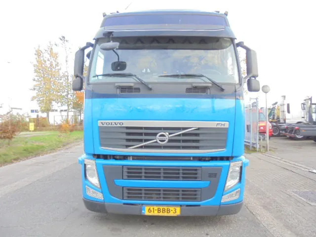Volvo FH 420 6X2 NL TRUCK - Kravas automašīna ar tentu: foto 2 Volvo FH 420 6X2 NL TRUCK - Kravas automašīna ar tentu: foto 2