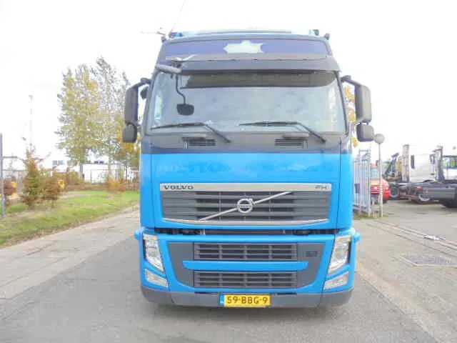 Volvo FH 420 6X2 NL TRUCK - Kravas automašīna ar tentu: foto 2 Volvo FH 420 6X2 NL TRUCK - Kravas automašīna ar tentu: foto 2