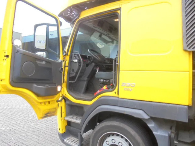 Volvo FM 330 KASSBOHRER - Autovedējs: foto 5 Volvo FM 330 KASSBOHRER - Autovedējs: foto 5