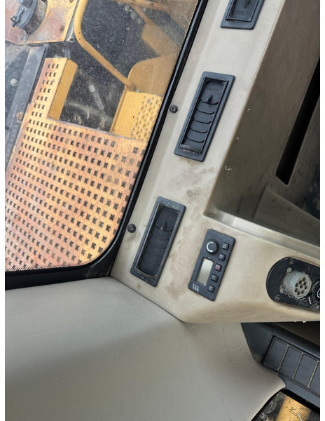 Riteņu ekskavators Caterpillar M 315 C: foto 7