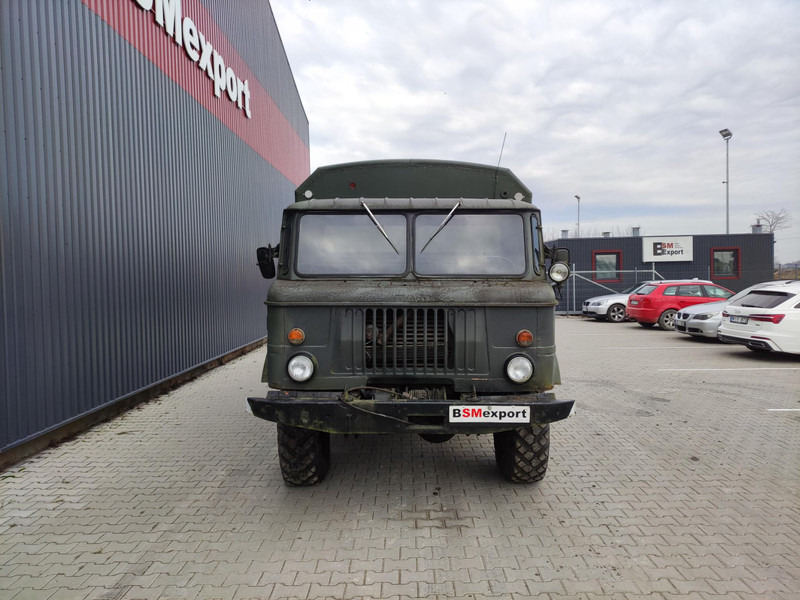 GAZ 66 - Kravas automašīna ar slēgto virsbūvi: foto 2 GAZ 66 - Kravas automašīna ar slēgto virsbūvi: foto 2
