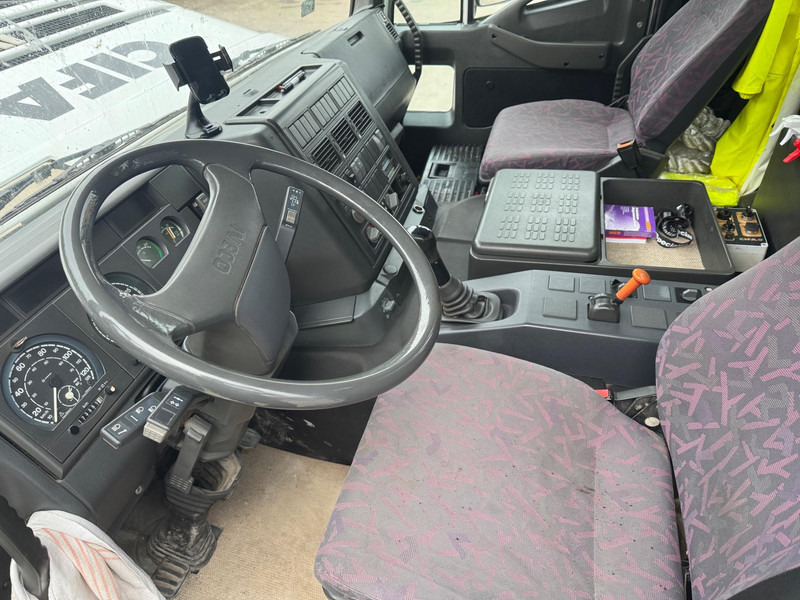 Iveco Eurotraker 340E35, cursor 8 - Betonvedējs: foto 5 Iveco Eurotraker 340E35, cursor 8 - Betonvedējs: foto 5
