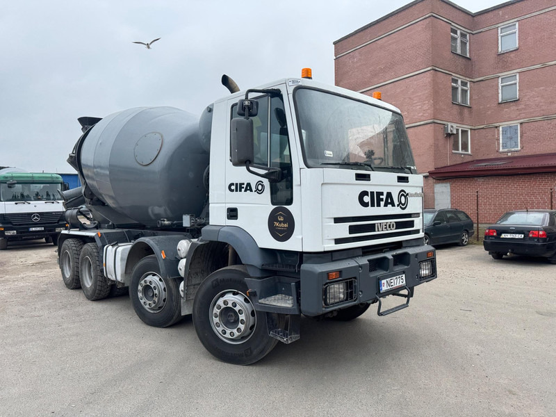 Iveco Eurotraker 340E35, cursor 8 - Betonvedējs: foto 2 Iveco Eurotraker 340E35, cursor 8 - Betonvedējs: foto 2