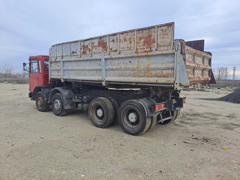 MAN 32.331 dump truck - Kravas automašīna pašizgāzējs: foto 4 MAN 32.331 dump truck - Kravas automašīna pašizgāzējs: foto 4