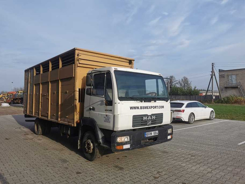 MAN LE 12.189 livestock truck - Kravas automašīna dzīvnieku pārvadāšanai: foto 3 MAN LE 12.189 livestock truck - Kravas automašīna dzīvnieku pārvadāšanai: foto 3