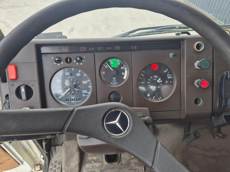 Bortu kravas automašīna/ Platforma, Kravas auto ar manipulatoru Mercedes-Benz 1320 + HMF 6.5 ton crane: foto 7