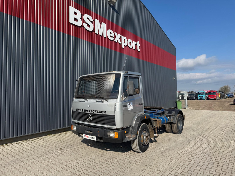Mercedes-Benz 1320 - Šasija kravas automašīna: foto 1 Mercedes-Benz 1320 - Šasija kravas automašīna: foto 1
