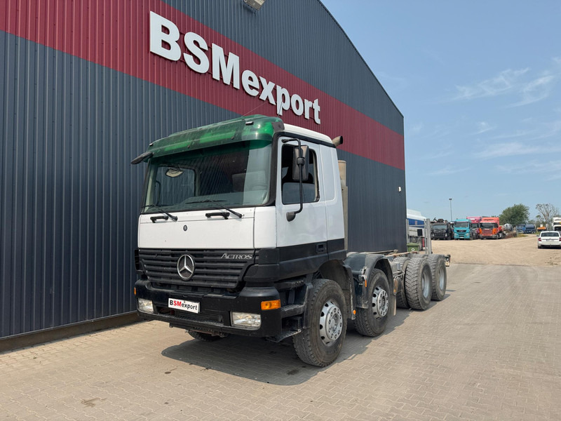 Mercedes-Benz Actros 3240 - Šasija kravas automašīna: foto 1 Mercedes-Benz Actros 3240 - Šasija kravas automašīna: foto 1