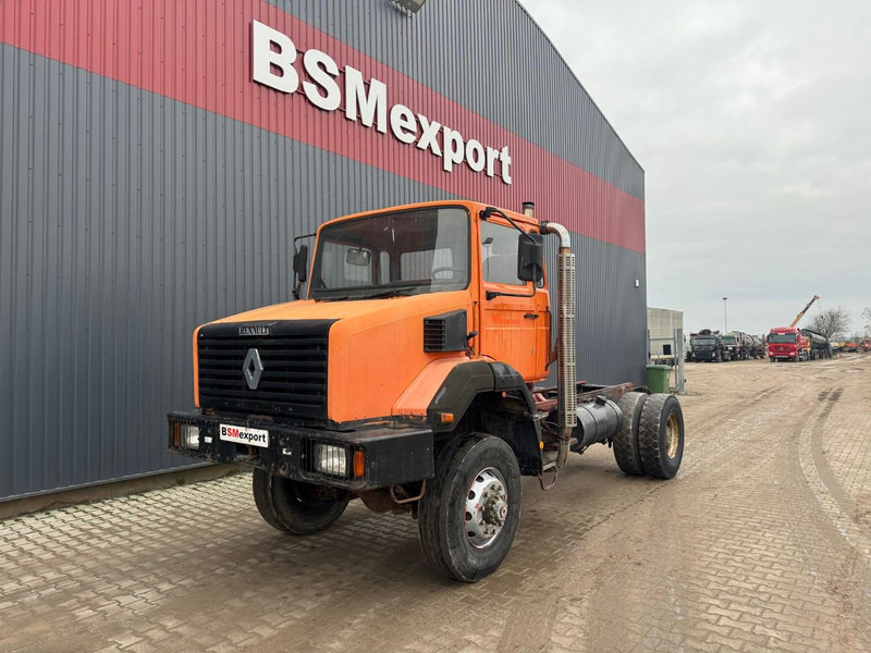 Renault C 260, 4x4 chassis - Šasija kravas automašīna: foto 1 Renault C 260, 4x4 chassis - Šasija kravas automašīna: foto 1