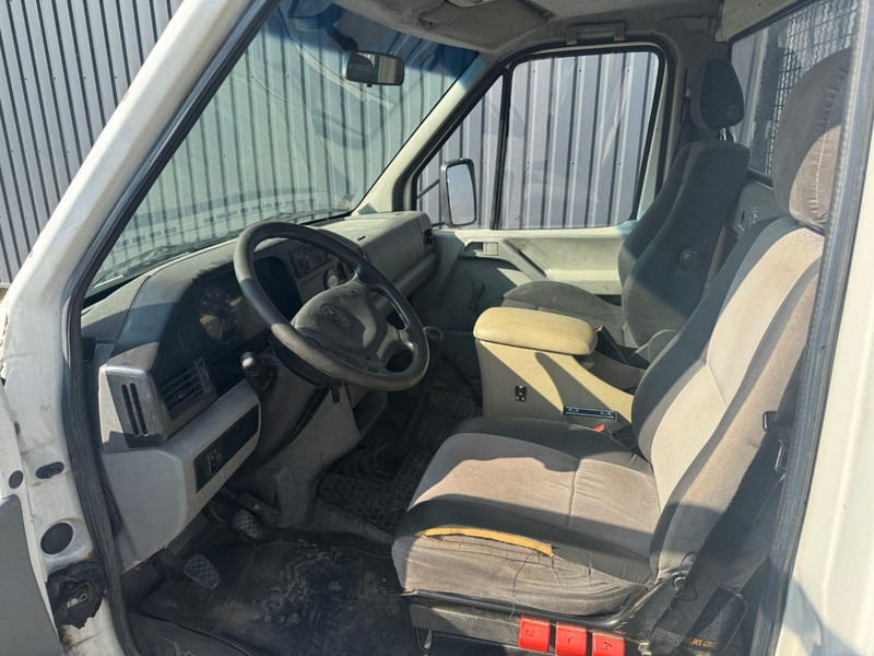 Volkswagen LT 28 - Automašīna ar kravas platformu: foto 5 Volkswagen LT 28 - Automašīna ar kravas platformu: foto 5