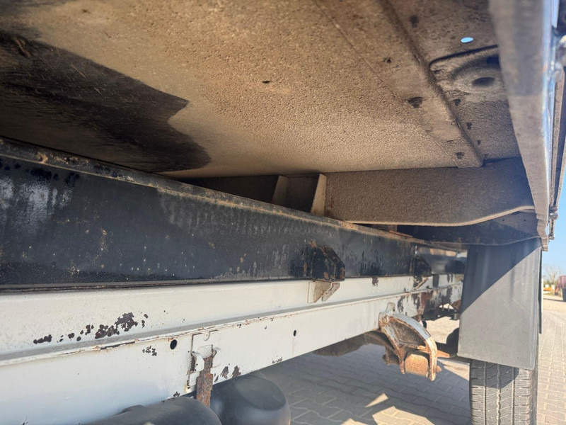 Automašīna ar kravas platformu Volkswagen LT 28: foto 9
