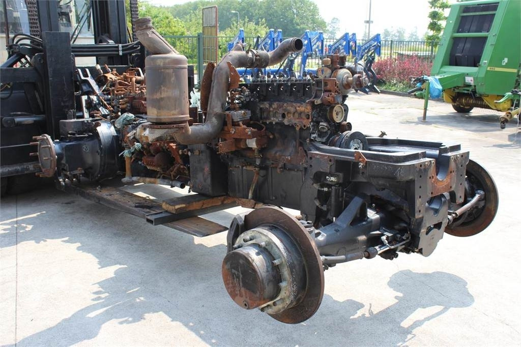 Deutz-fahr 7250 TTV - Traktors: foto 2 Deutz-fahr 7250 TTV - Traktors: foto 2