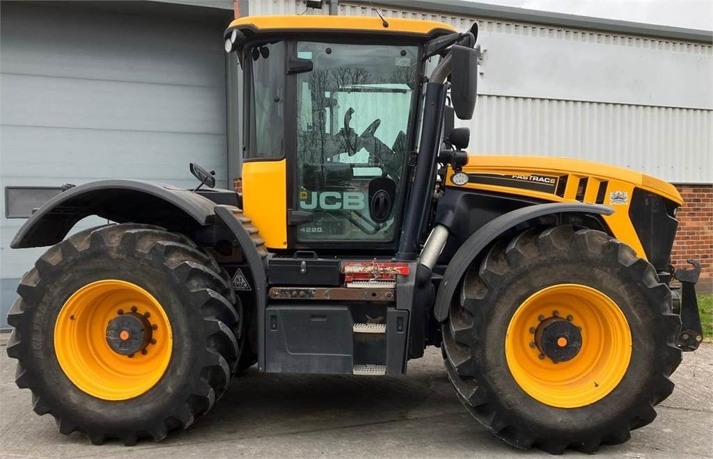 JCB 4220 Fastrac - Traktors: foto 5 JCB 4220 Fastrac - Traktors: foto 5