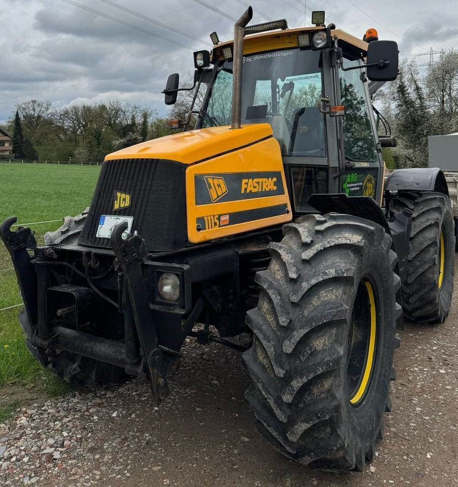 JCB Fastrac 1115 - Traktors: foto 1 JCB Fastrac 1115 - Traktors: foto 1