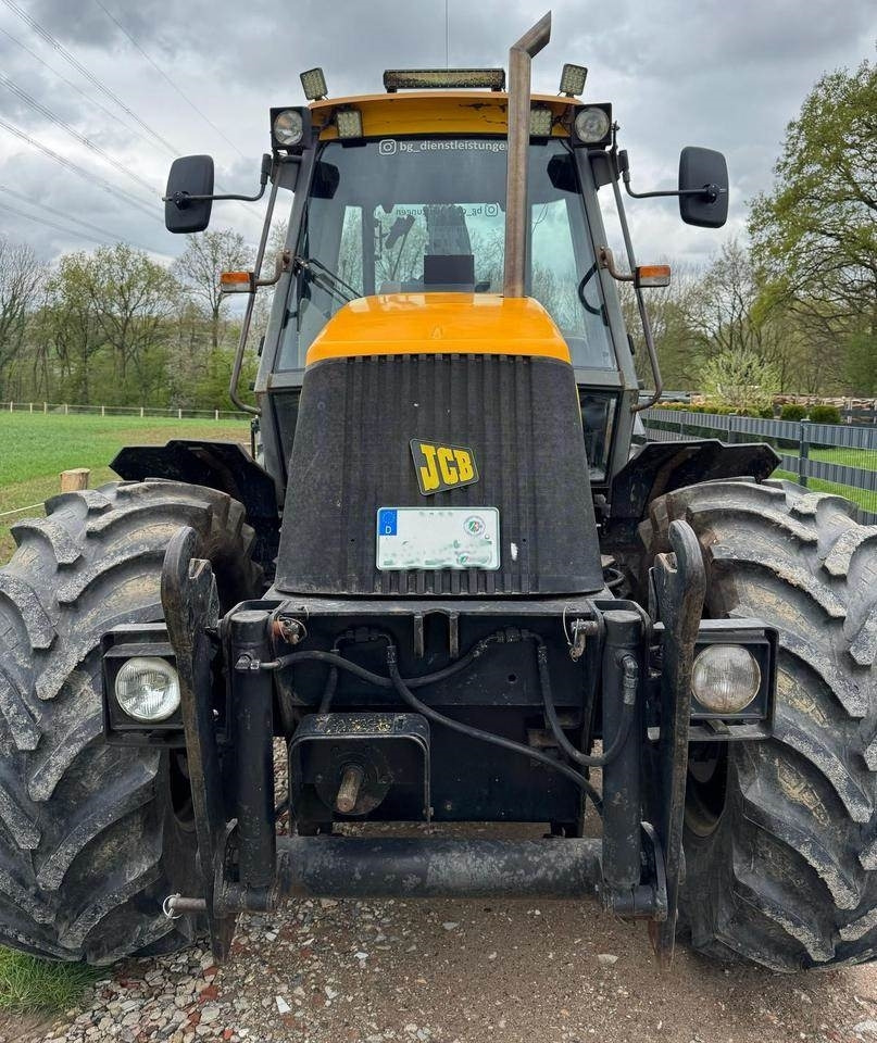 JCB Fastrac 1115 - Traktors: foto 3 JCB Fastrac 1115 - Traktors: foto 3