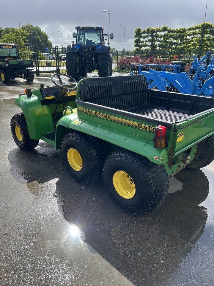 John Deere 6x4 Gator - Kvadricikls: foto 4 John Deere 6x4 Gator - Kvadricikls: foto 4