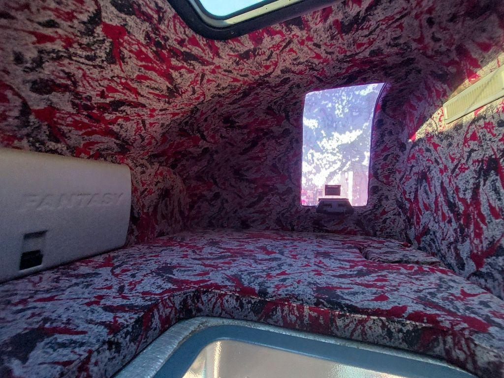 Kravas automašīna ar tentu DAF FA LF 45.220 E12 4x2: foto 19