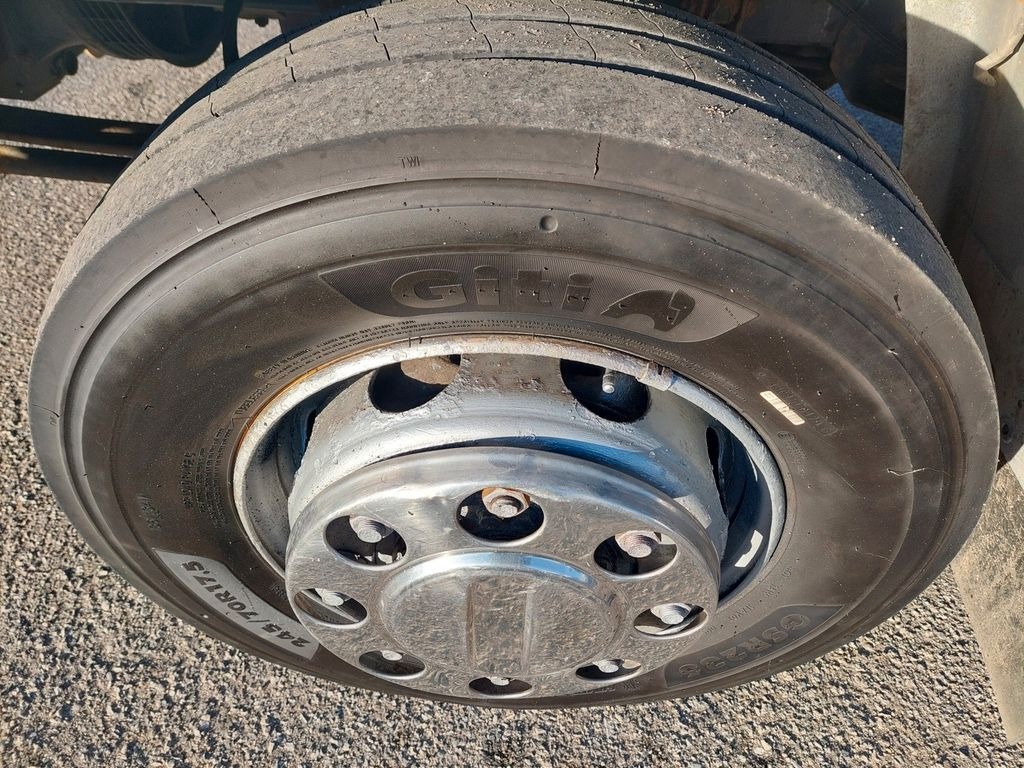 Kravas automašīna ar tentu DAF FA LF 45.220 E12 4x2: foto 9