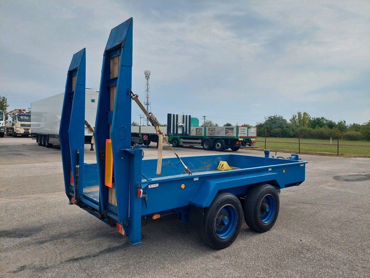 Fliegl TTS 89 W09 - Piekabe zema profila platforma: foto 4 Fliegl TTS 89 W09 - Piekabe zema profila platforma: foto 4