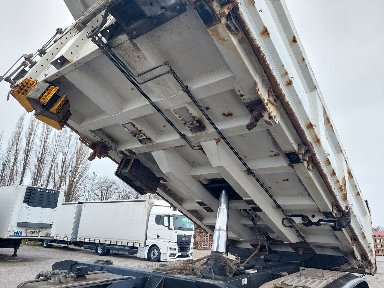 Iveco AD 260T45 BB Dautel Bordmatic 6x4 - Kravas automašīna pašizgāzējs: foto 5 Iveco AD 260T45 BB Dautel Bordmatic 6x4 - Kravas automašīna pašizgāzējs: foto 5