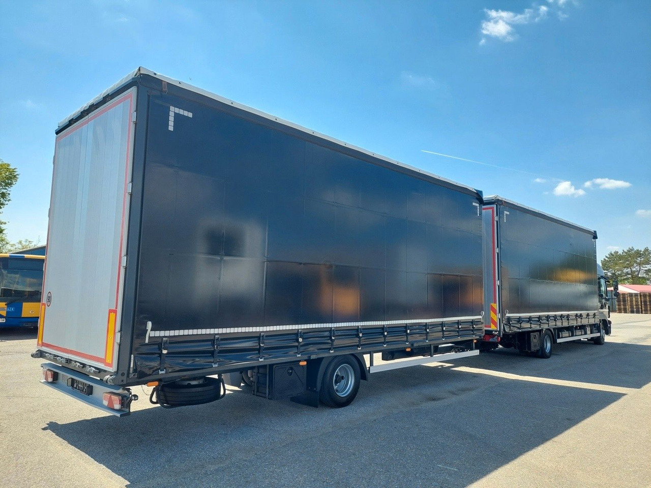 MAN TGL 12.250 BL 4x2 + Anhänger KONAR 38 Paletten - Kravas automašīna ar tentu: foto 4 MAN TGL 12.250 BL 4x2 + Anhänger KONAR 38 Paletten - Kravas automašīna ar tentu: foto 4