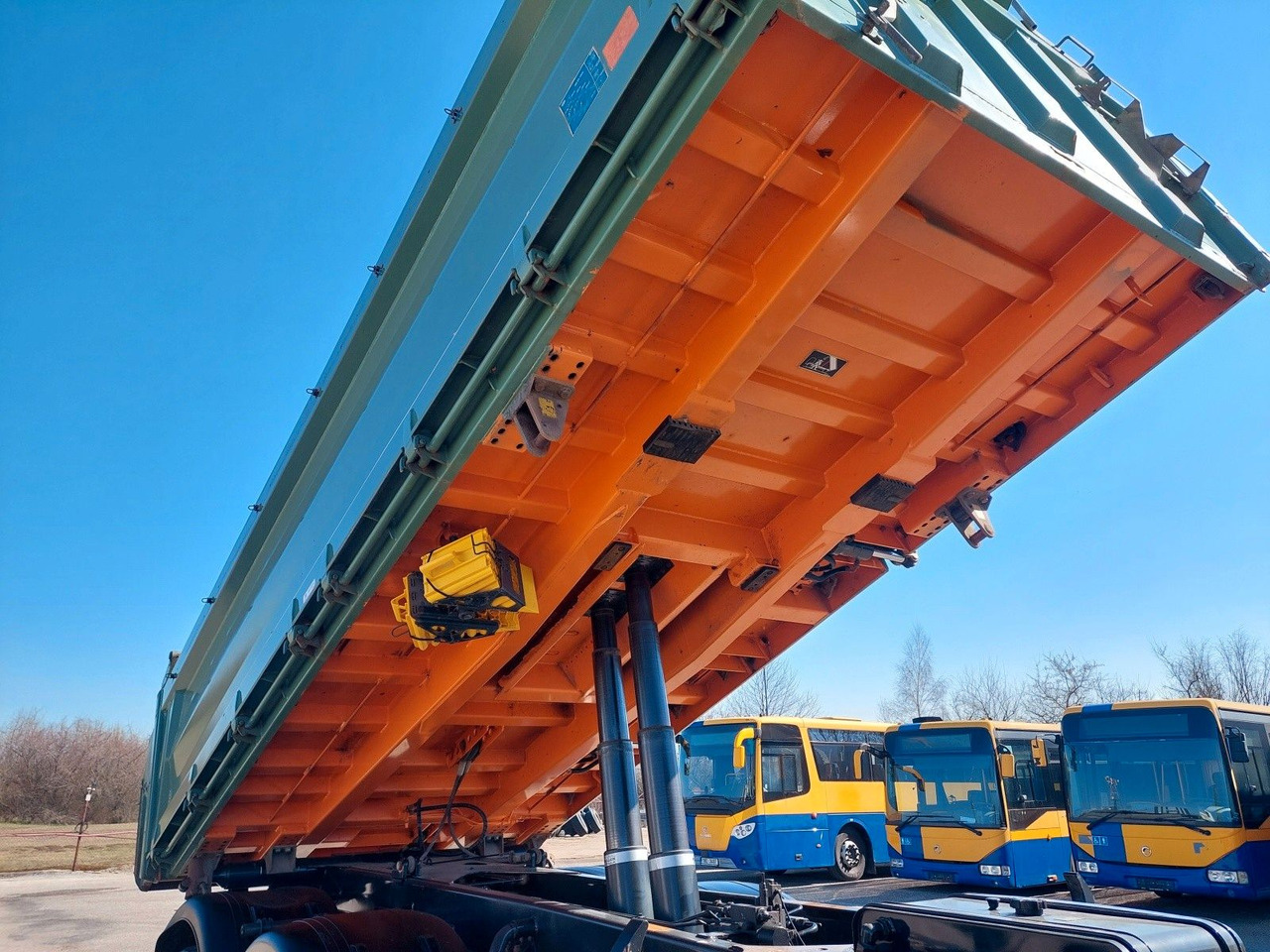 MAN TGS 35.460 BB Meiller Bordmatik 8x4 - Kravas automašīna pašizgāzējs: foto 5 MAN TGS 35.460 BB Meiller Bordmatik 8x4 - Kravas automašīna pašizgāzējs: foto 5