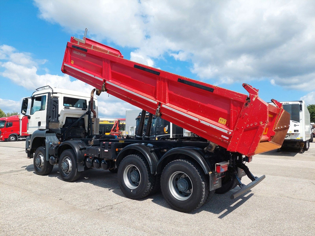 MAN TGS 35.460 BB Meiller Bordmatik 8x6 - Kravas automašīna pašizgāzējs: foto 3 MAN TGS 35.460 BB Meiller Bordmatik 8x6 - Kravas automašīna pašizgāzējs: foto 3