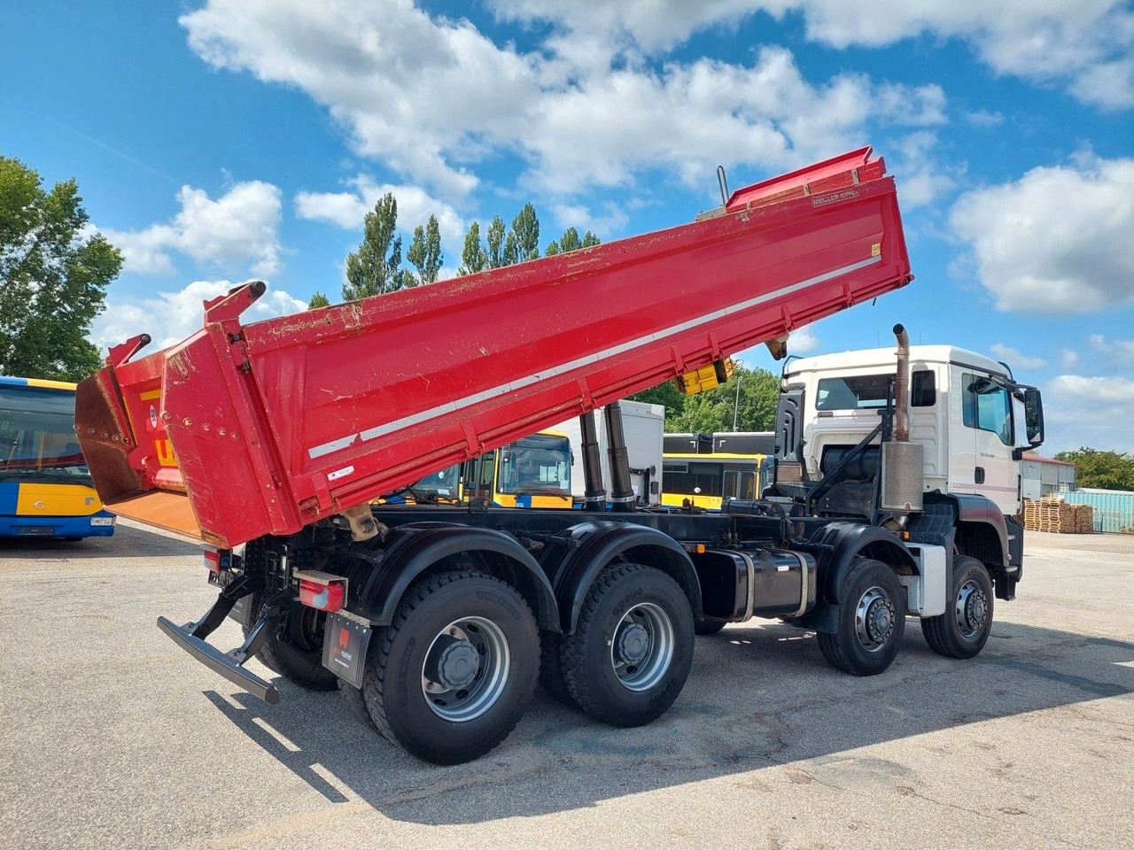MAN TGS 35.460 BB Meiller Bordmatik 8x6 - Kravas automašīna pašizgāzējs: foto 4 MAN TGS 35.460 BB Meiller Bordmatik 8x6 - Kravas automašīna pašizgāzējs: foto 4